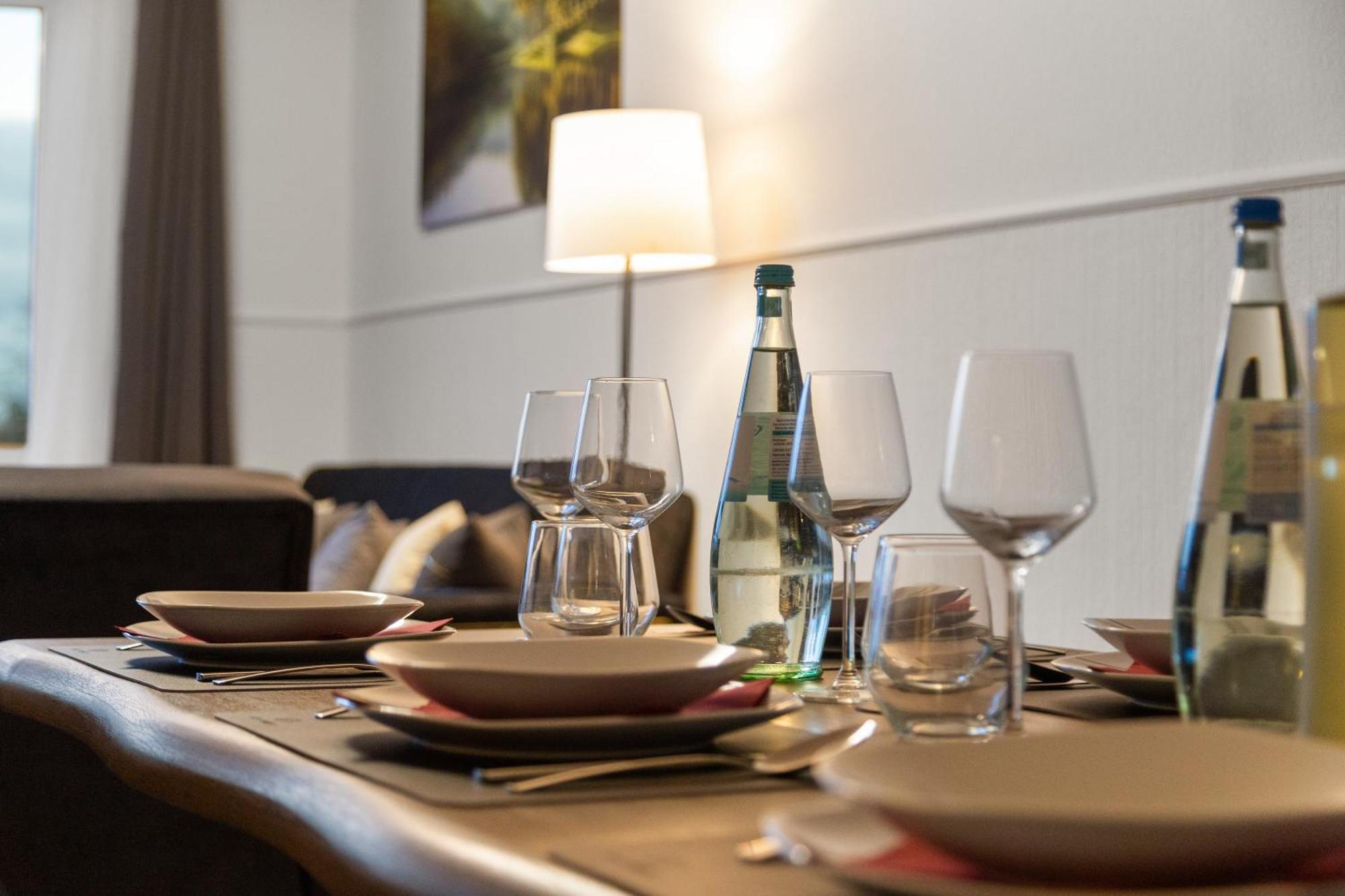 Vinful: Premium-Apartment Mit Balkon Und Parkplatz Mülheim an der Ruhr Exteriör bild